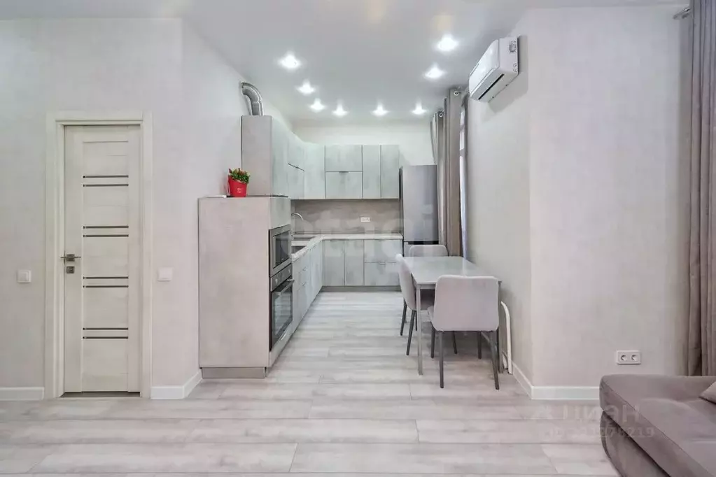 2-к кв. Кемеровская область, Кемерово ул. Веры Волошиной, 38А (50.7 м) - Фото 1