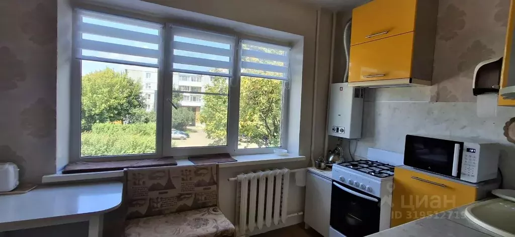 2-к кв. Тульская область, Новомосковск просп. Победы, 6 (42.1 м) - Фото 0