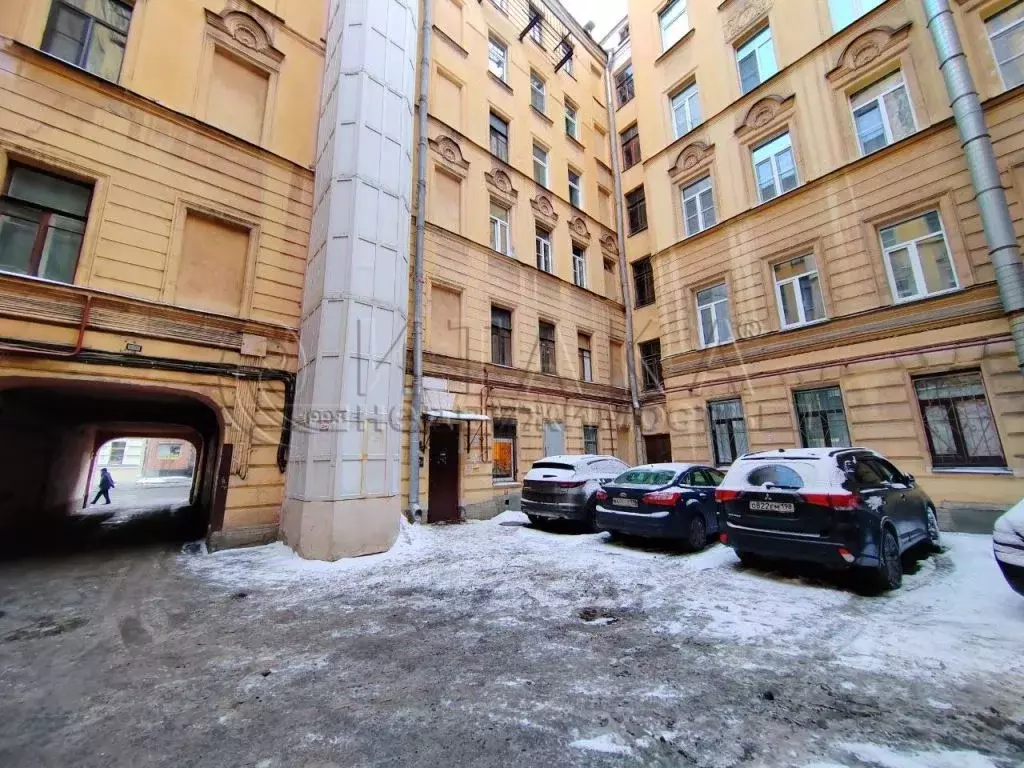 2-к кв. Санкт-Петербург 9-я Васильевского острова линия, 48 (61.0 м) - Фото 1