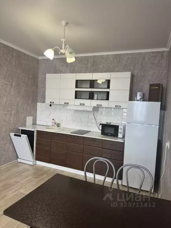 3-к кв. Красноярский край, Красноярск ул. 78-й Добровольческой ... - Фото 1