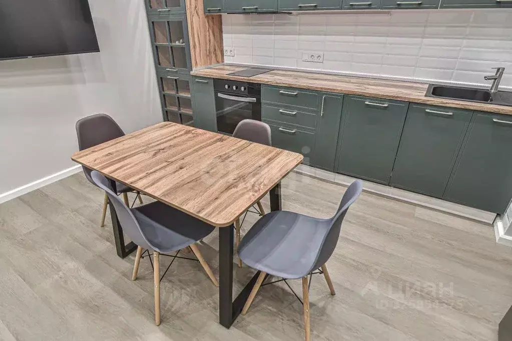 3-к кв. Сахалинская область, Южно-Сахалинск просп. Мира, 298 (69.0 м) - Фото 2