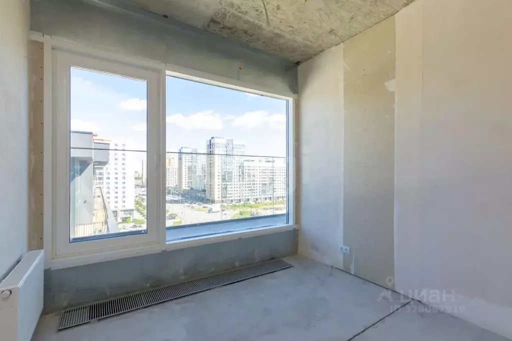 3-к кв. Тюменская область, Тюмень ул. Газовиков, 38к1 (79.1 м) - Фото 1