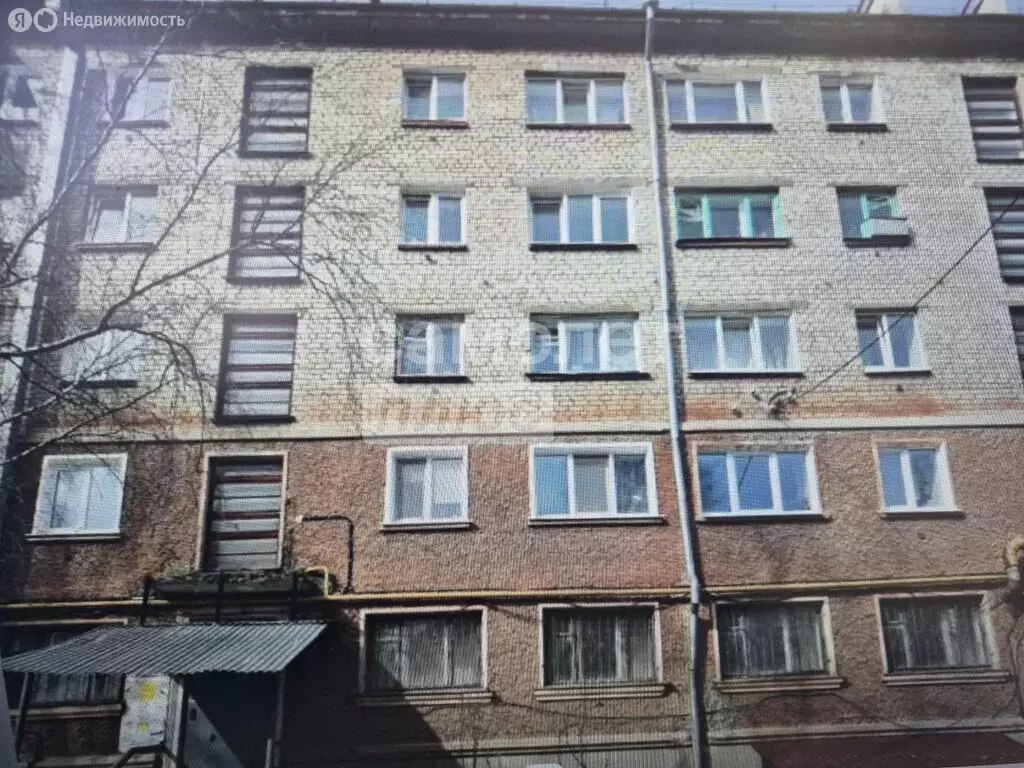 2-комнатная квартира: Ревда, улица Максима Горького, 27 (43.9 м) - Фото 1