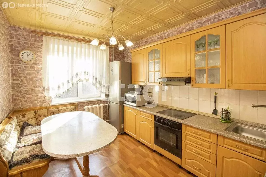 3-комнатная квартира: Тюмень, улица Салтыкова-Щедрина, 55 (85 м) - Фото 0