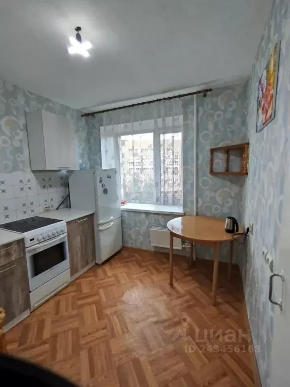 1-к кв. Свердловская область, Екатеринбург ул. Уральская, 8 (35.0 м) - Фото 1