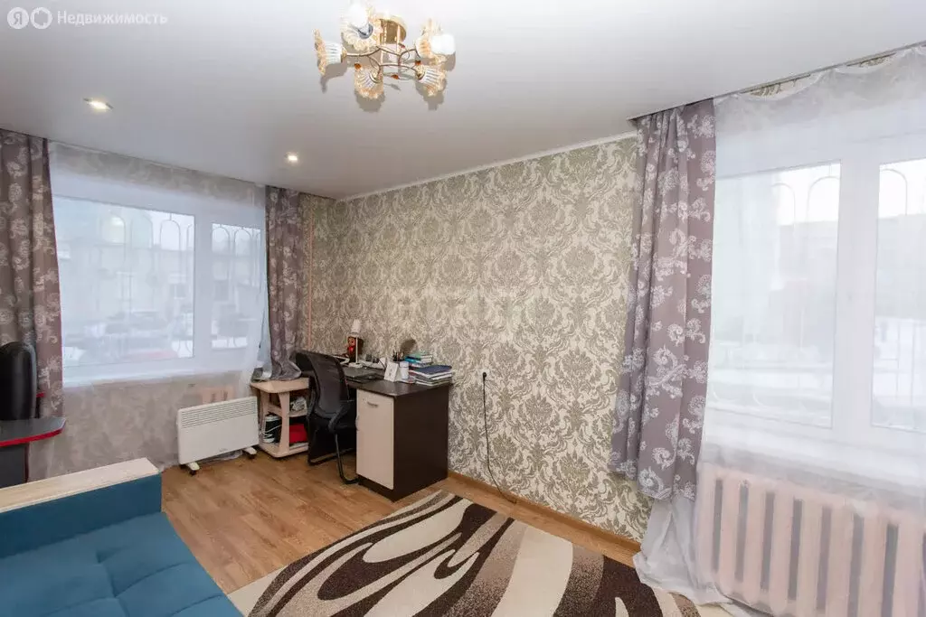 2-комнатная квартира: Тобольск, 6-й микрорайон, 8 (48 м) - Фото 1