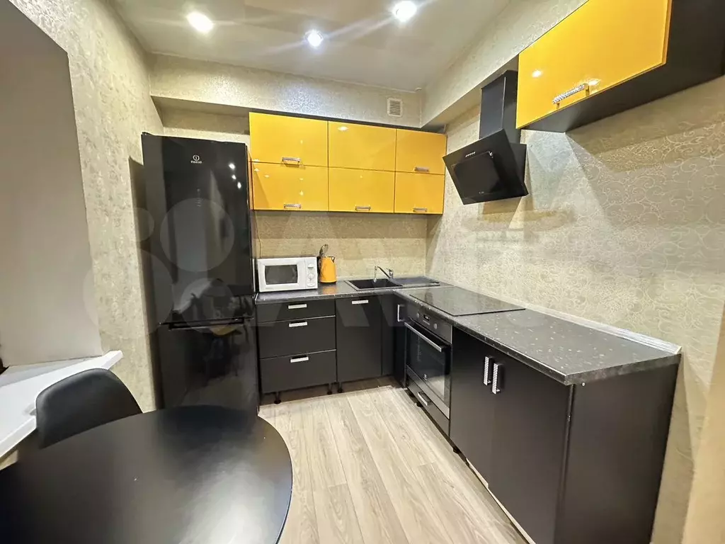 2-к. квартира, 40 м, 4/4 эт. - Фото 0