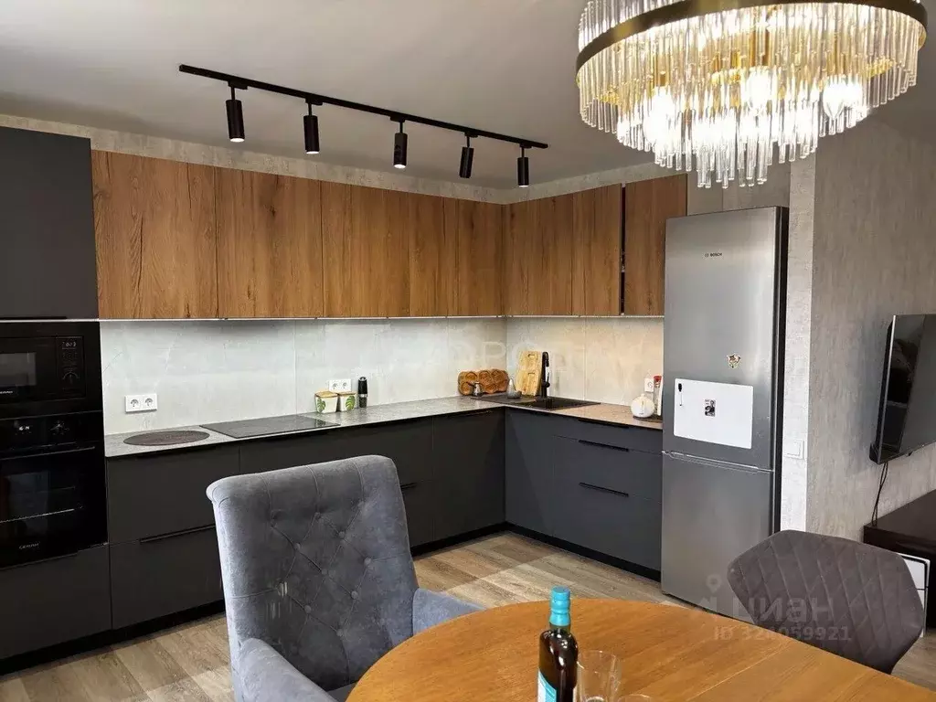 3-к кв. Алтайский край, Барнаул Привокзальная ул., 7 (102.0 м) - Фото 1