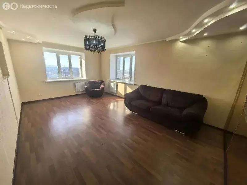 3-комнатная квартира: Саратов, Хабаровская улица, 25 (84.9 м) - Фото 1