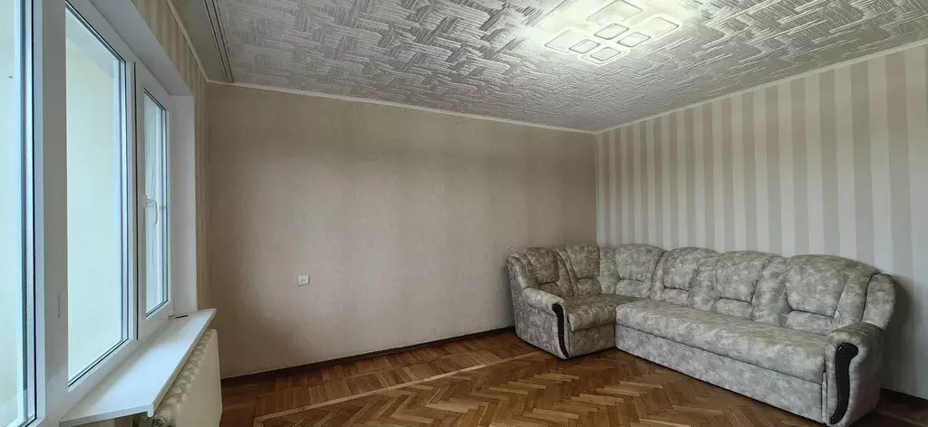 3-к кв. Краснодарский край, Усть-Лабинск Коммунистическая ул., 260А ... - Фото 2