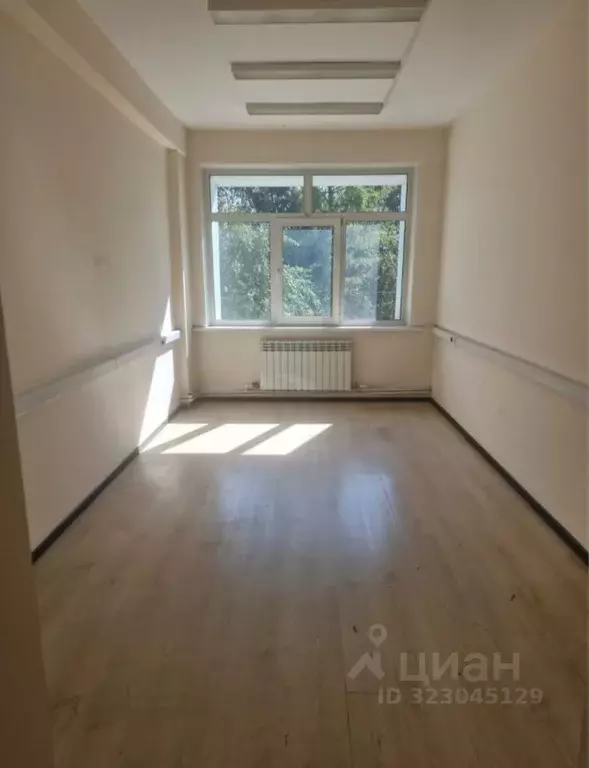 Офис в Бурятия, Улан-Удэ ул. Каландаришвили, 23 (10 м) - Фото 1