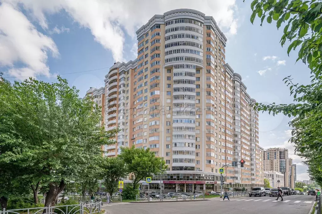 4-к. квартира, 101 м, 10/10 эт. - Фото 1