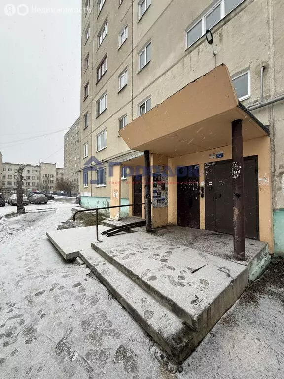 4-комнатная квартира: Каменск-Уральский, бульвар Парижской Коммуны, 22 ... - Фото 1