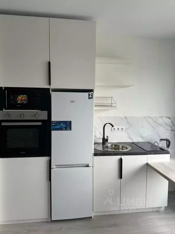 Студия Приморский край, Владивосток Стрелковая ул., 18к1 (26.0 м) - Фото 1