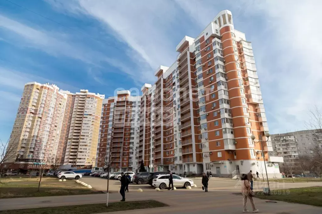 Гараж в Краснодарский край, Краснодар Юбилейный мкр, ул. 70-летия ... - Фото 1