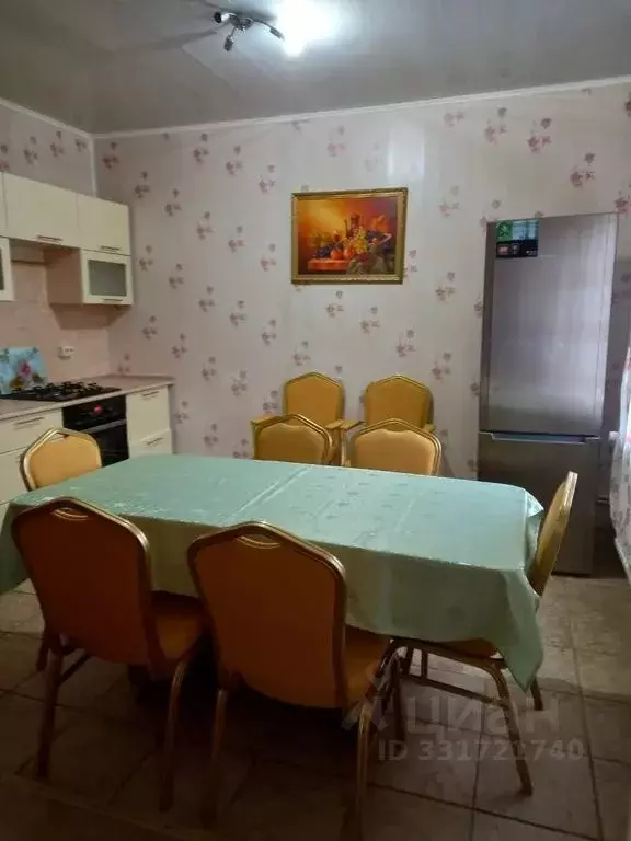 Дом в Санкт-Петербург, Санкт-Петербург, Петергоф ул. Широкая, 42 (110 ... - Фото 1