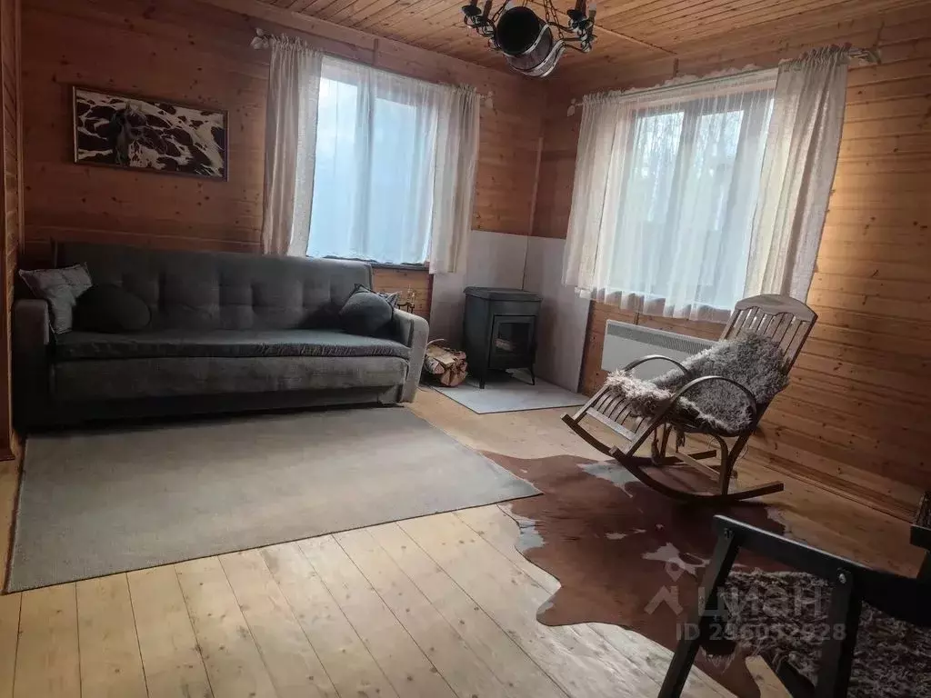 Дом в Пензенская область, Пензенский район, Алферьевский сельсовет, ... - Фото 1