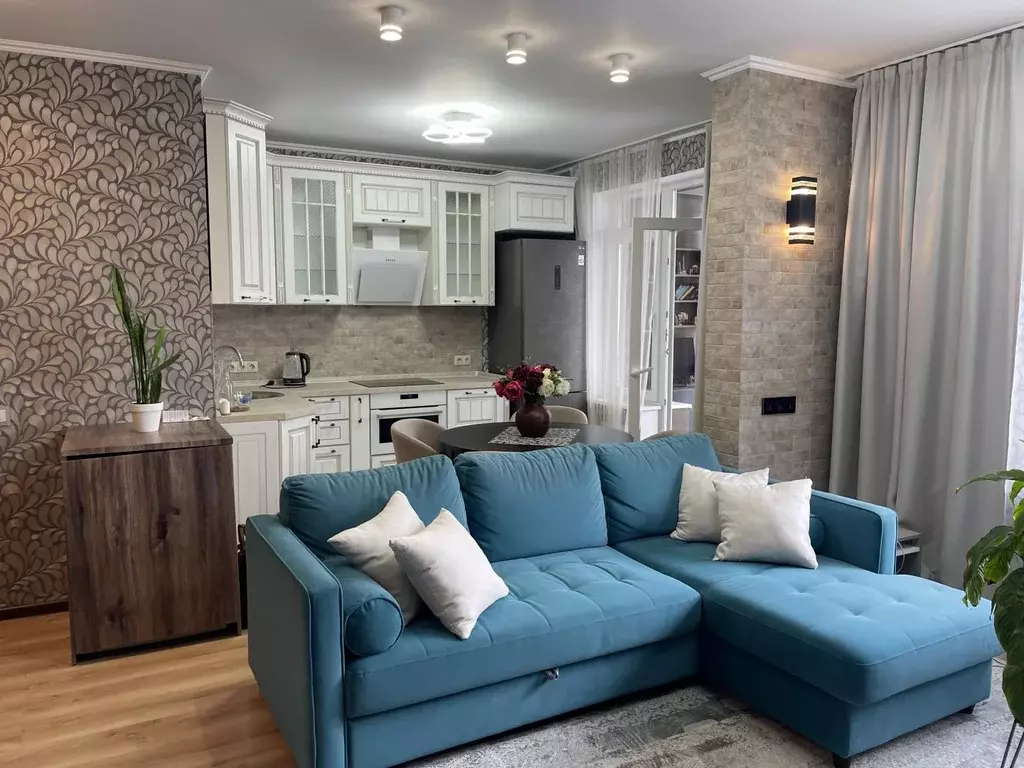 Продается 2-комнатная квартира - Фото 1