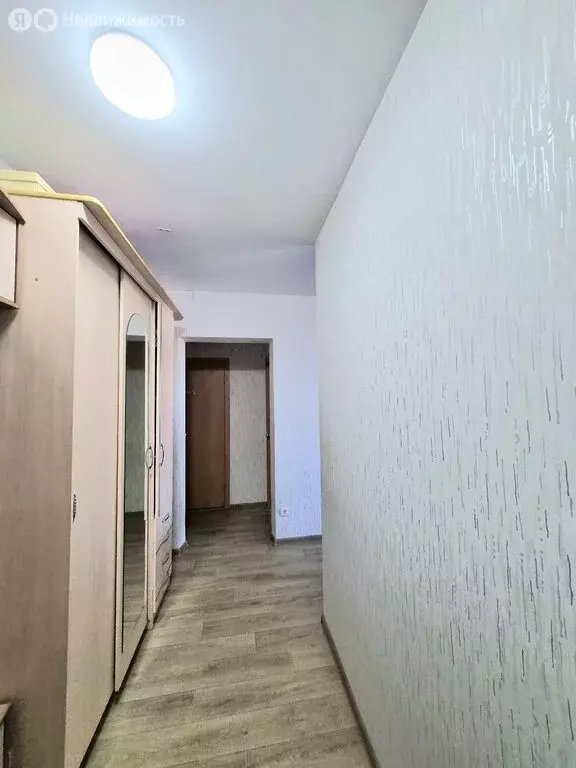 3-комнатная квартира: Копейск, улица Короленко, 10 (73 м) - Фото 1