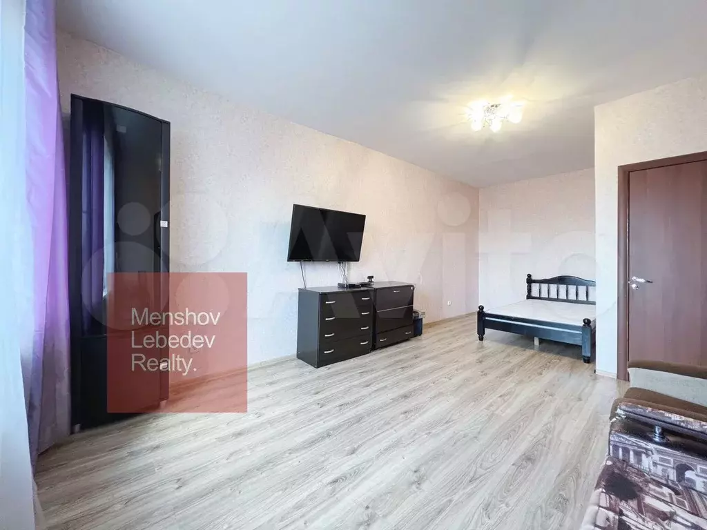 1-к. квартира, 46 м, 3/7 эт. - Фото 1