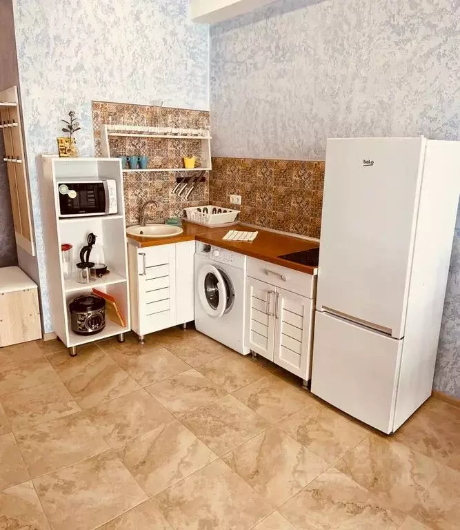 2-к кв. Крым, Евпатория ул. Маяковского, 17Бк1 (68.0 м) - Фото 1