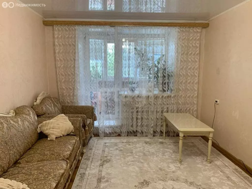 3-комнатная квартира: Ялуторовск, улица Карла Либкнехта, 33 (59.8 м) - Фото 0