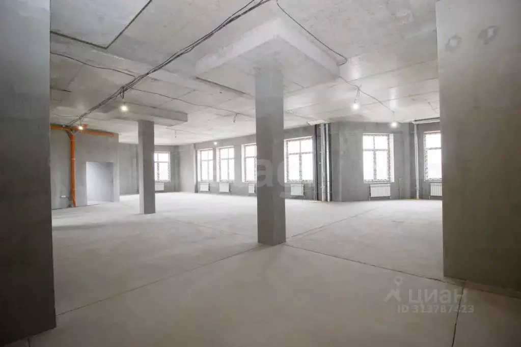 Торговая площадь в Калужская область, Калуга ул. Изумрудная, 24 (329 ... - Фото 1