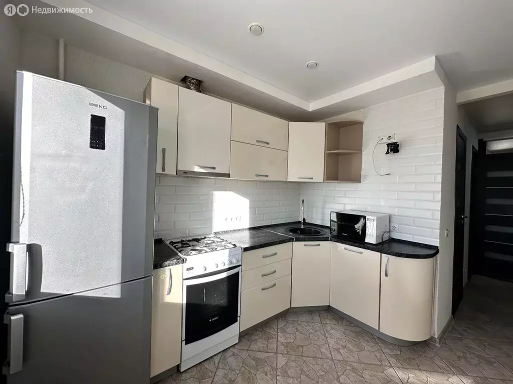 2-комнатная квартира: Верхняя Пышма, Успенский проспект, 58А (48 м) - Фото 1