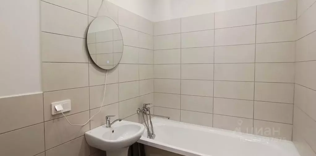 2-к кв. Пермский край, Пермь ул. Сергея Есенина, 9Ак2 (38.7 м) - Фото 0