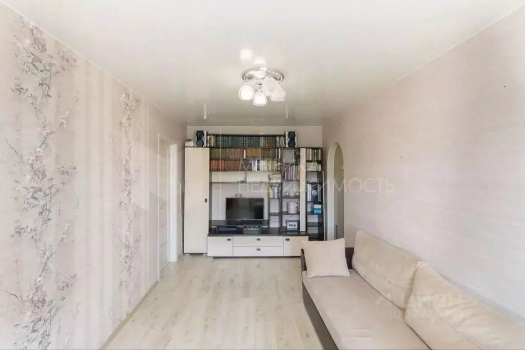 2-к кв. Тюменская область, Тюмень ул. Республики, 175 (41.9 м) - Фото 1