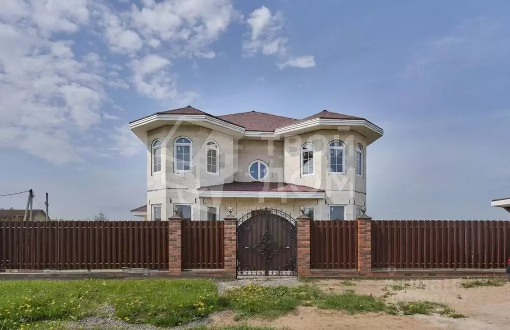 Дом в Ленинградская область, Ломоносовский район, Виллозское городское ... - Фото 1
