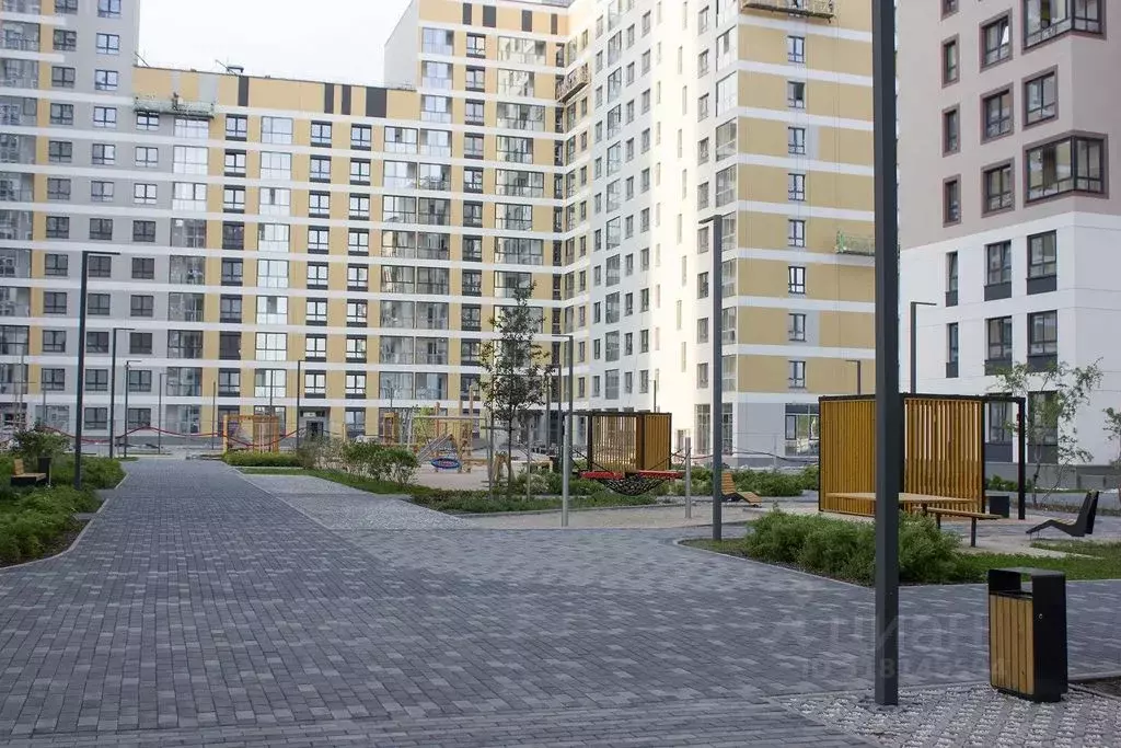 1-к кв. Свердловская область, Екатеринбург бул. Новосинарский, 7 (45.0 ... - Фото 0
