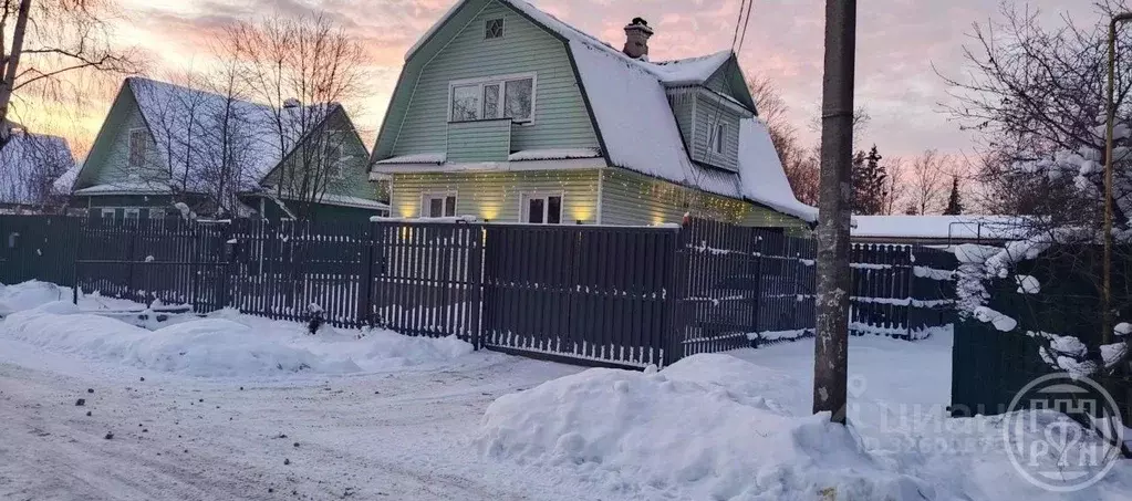 Дом в Ленинградская область, Отрадное Кировский район, 3-я линия, 106 ... - Фото 1