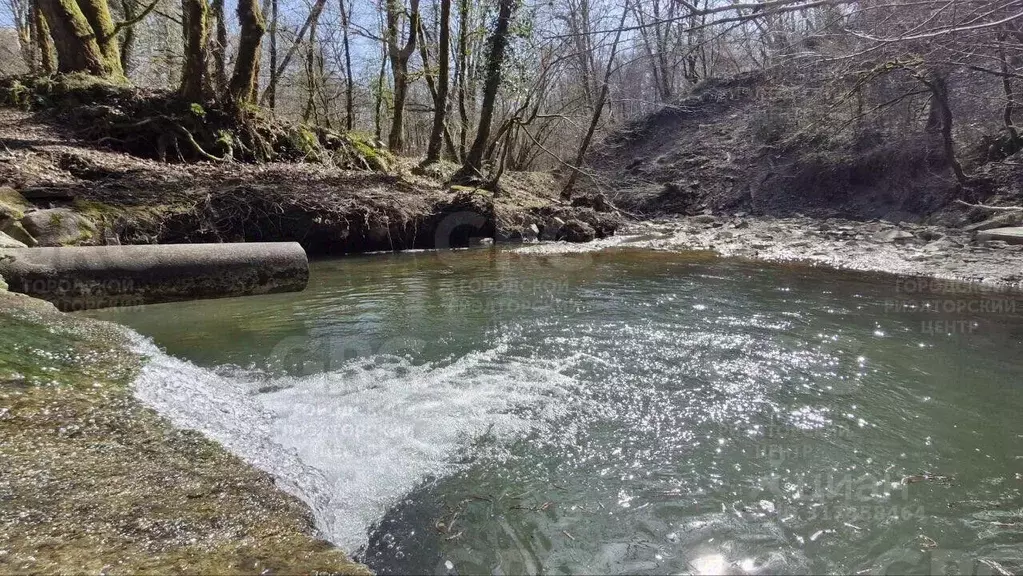 Дом в Краснодарский край, Сочи городской округ, с. Верхний Юрт ул. ... - Фото 0