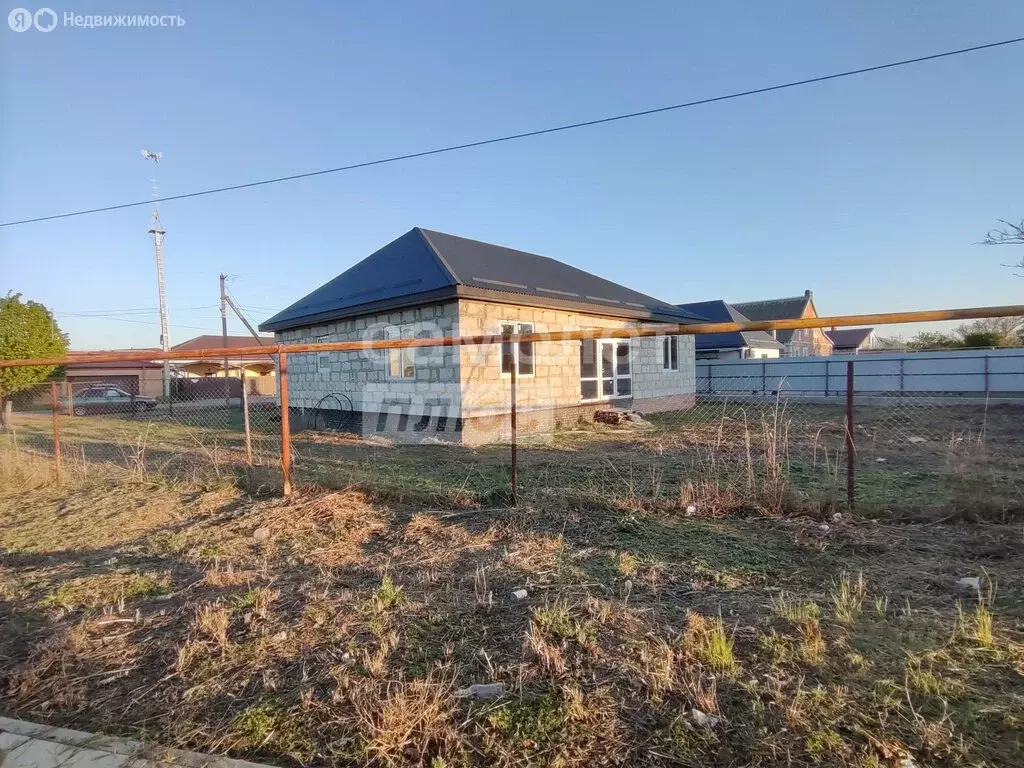Дом в Приморско-Ахтарск, улица Толстого, 1 (132.6 м) - Фото 1