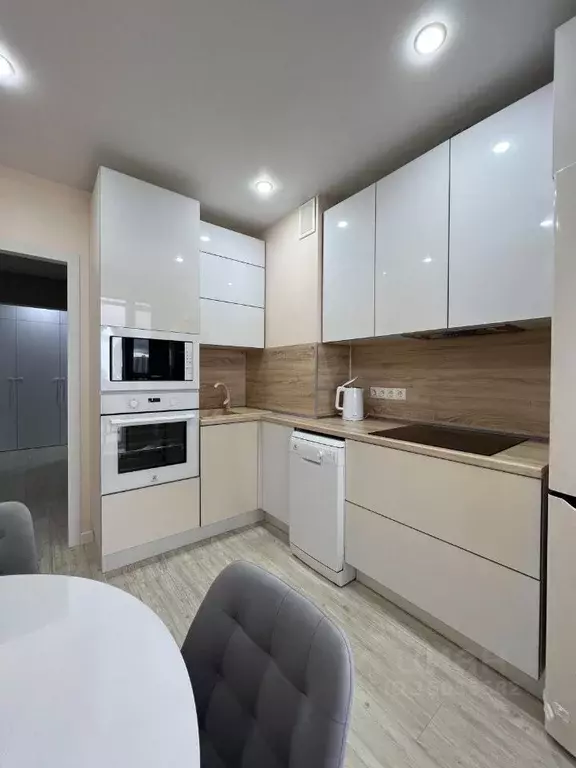 2-к кв. Красноярский край, Красноярск ул. Петра Подзолкова, 3Б (54.0 ... - Фото 1