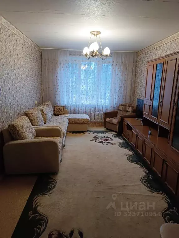 3-к кв. Татарстан, Набережные Челны 17-й комплекс, 13 (60.0 м) - Фото 0