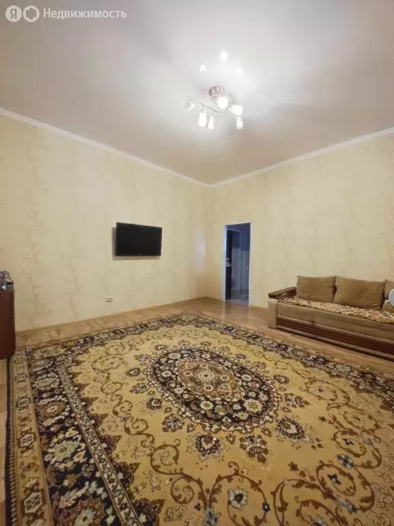 1-комнатная квартира: Ростов-на-Дону, улица Содружества, 22 (38 м) - Фото 1