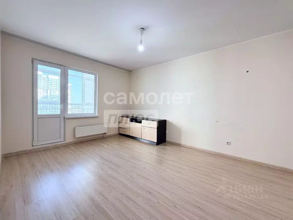 2-к кв. Свердловская область, Екатеринбург ул. Рассветная, 6к1 (62.3 ... - Фото 1