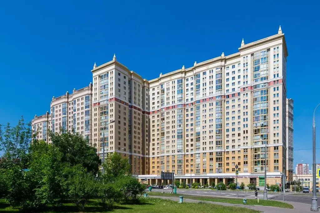 4-к кв. Москва Мосфильмовская ул., 88к4с2 (110.0 м) - Фото 0