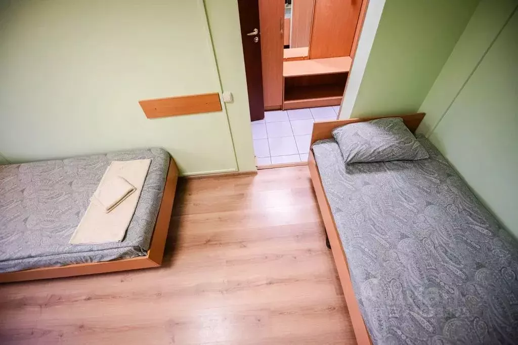 Комната Псковская область, Великие Луки ул. Фурманова, 65 - Фото 2