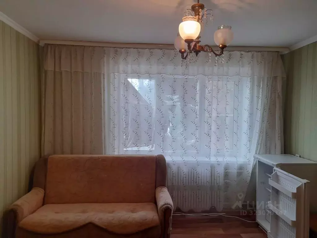 1-к кв. Белгородская область, Старый Оскол Горняк мкр, 10 (12.0 м) - Фото 2