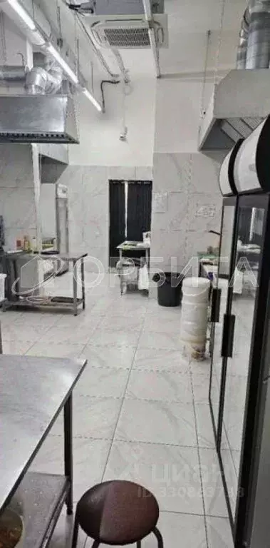 Помещение свободного назначения в Тюменская область, Тюмень ул. ... - Фото 2