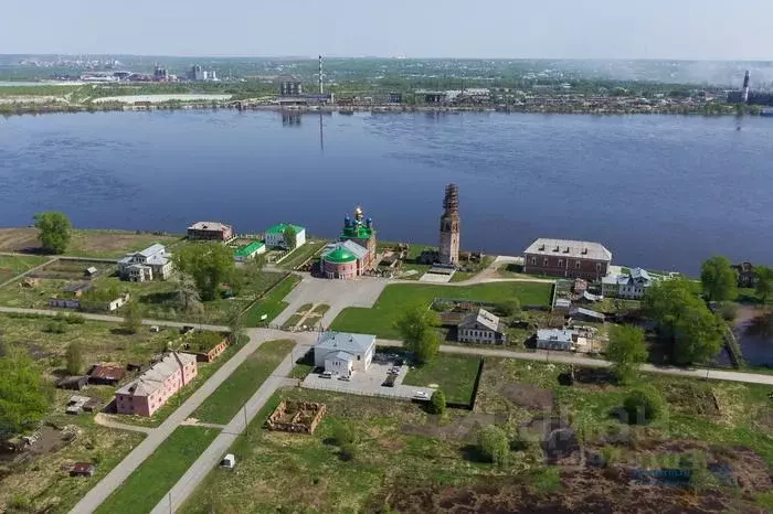 Помещение свободного назначения в Пермский край, Усолье Усольский ... - Фото 0