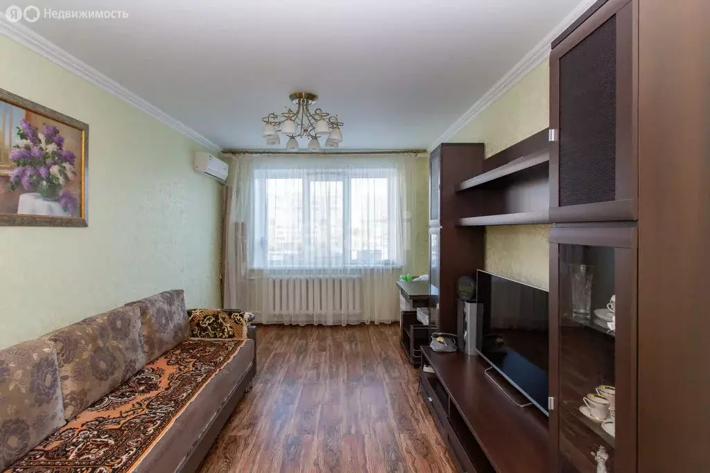 2-комнатная квартира: Тобольск, 10-й микрорайон, 13 (52 м) - Фото 0