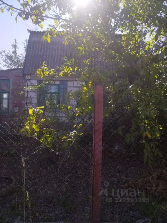 Дом в Астраханская область, Наримановский район, Волгарь садовое ... - Фото 1