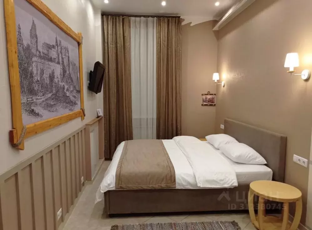 3-к кв. Саратовская область, Саратов Соборная пл., 11 (54.0 м) - Фото 1