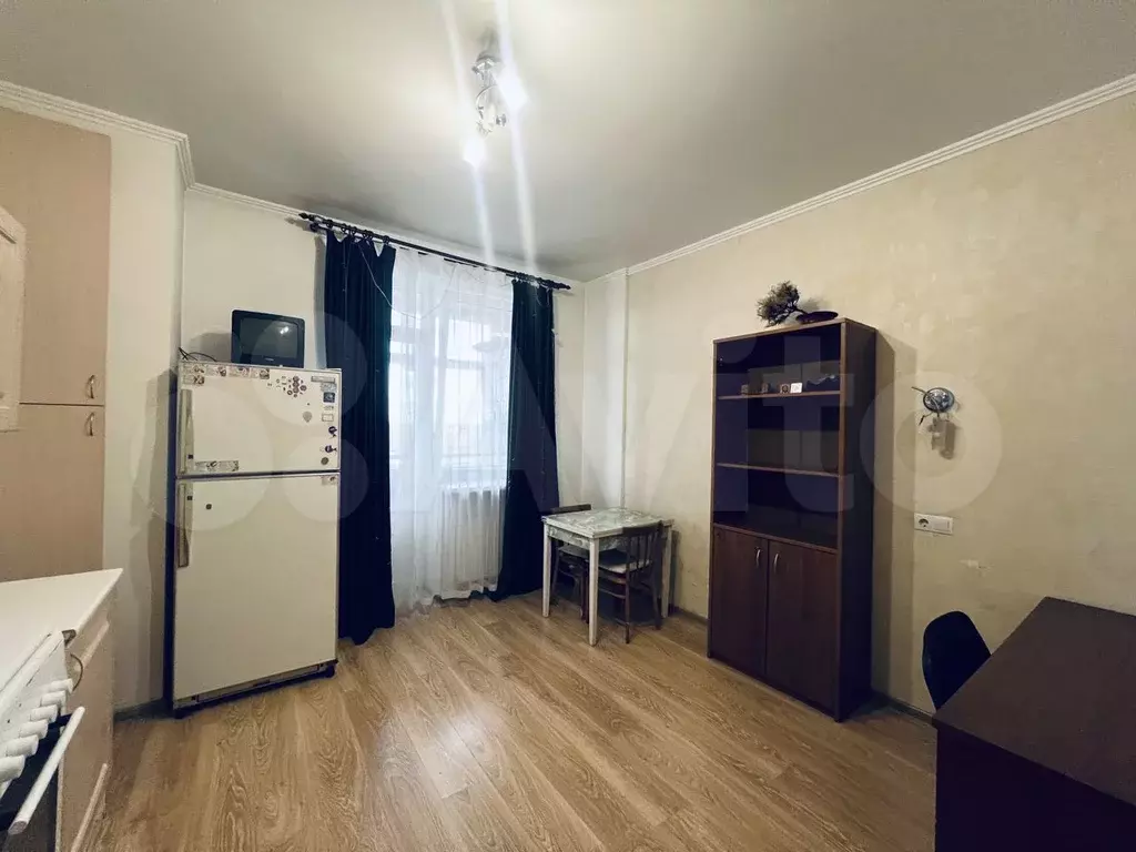 1-к. квартира, 40 м, 8/17 эт. - Фото 1