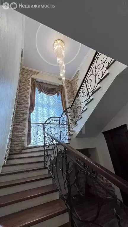 Дом в Тюменский район, деревня Патрушева (310 м) - Фото 0