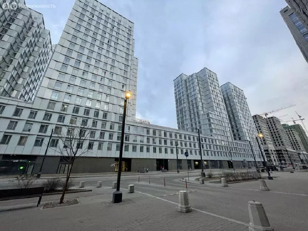3-комнатная квартира: Москва, бульвар Братьев Весниных, 2 (105 м) - Фото 1